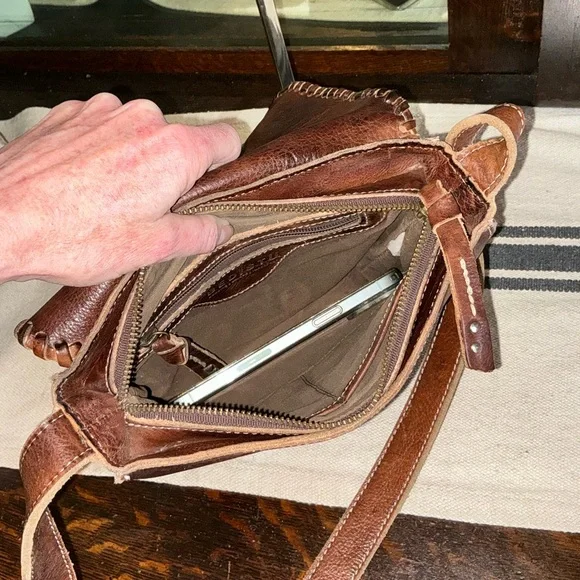 Bed Stu Leather Frankie Crossbody Shoulder Bag Teak Rustic Brown Retail $175